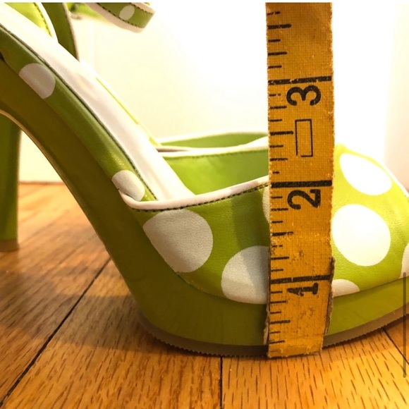 Lime green white polka dots ankle strap high heels - Picture 5 of 8